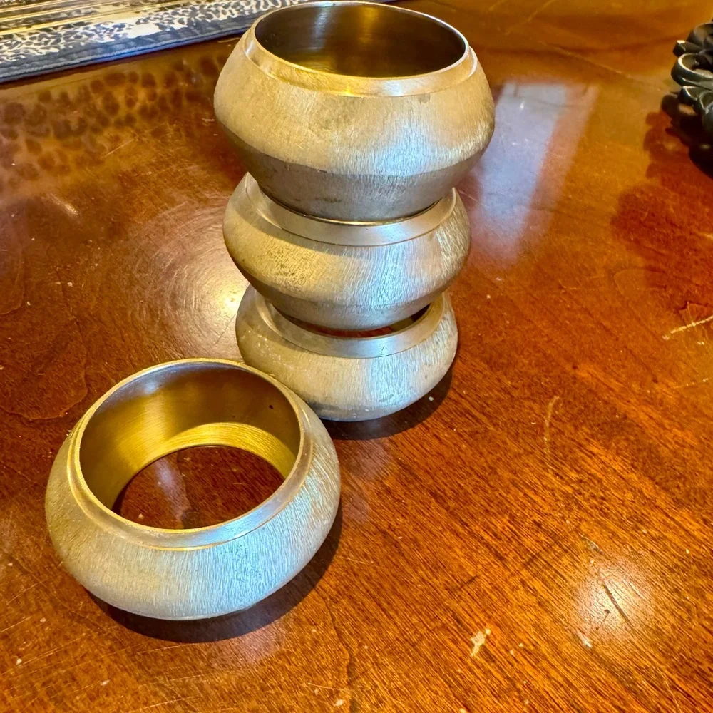 Vintage Pier 1 Brushed Metal Gold Napkin Rings (set of 4)